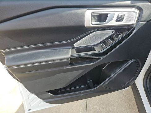 Used 2022 Ford Explorer ST w/ Equipment Group 401A image 13
