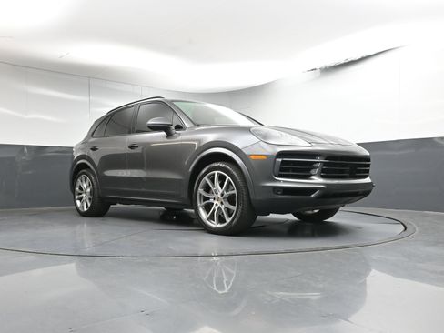 Certified 2019 Porsche Cayenne image 30