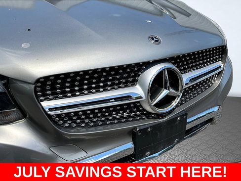 Used 2019 Mercedes-Benz GLC 300 4MATIC w/ Premium Package image 41