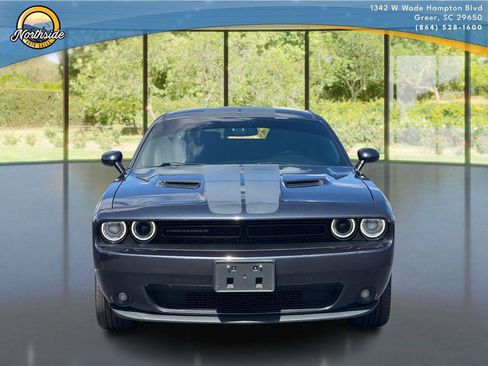 Used 2016 Dodge Challenger SXT Plus RWD image 21