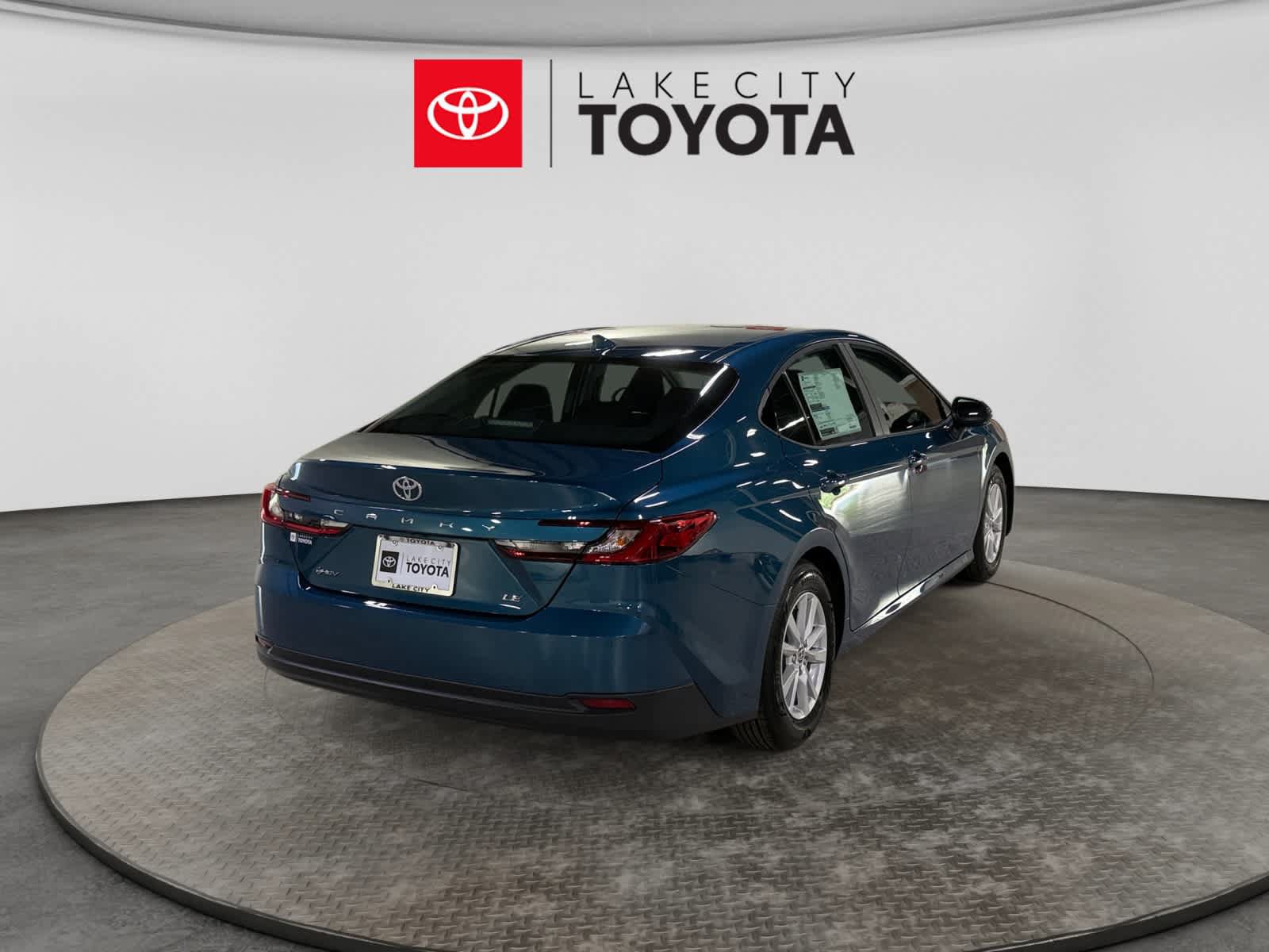 Used 2026 Toyota Camry LE FWD image 9