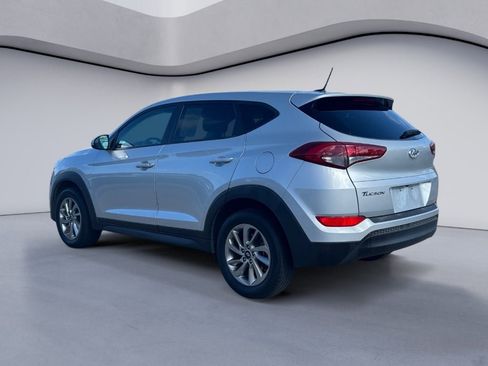 Used 2017 Hyundai Tucson SE image 3
