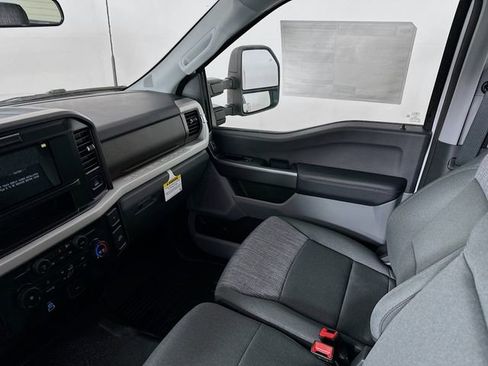 New 2026 Ford F250 XLT w/ Camper Package image 27