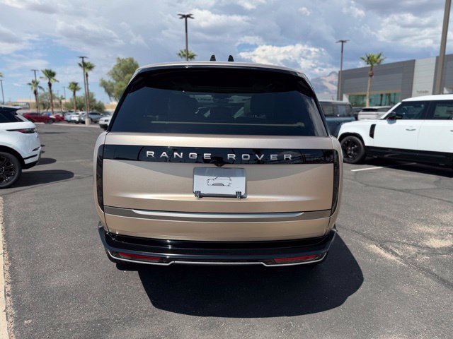 New 2026 Land Rover Range Rover Long Wheelbase SE AWD/4WD image 18