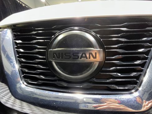 Used 2019 Nissan Rogue S image 23