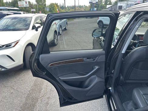 Used 2013 Audi Q5 2.0T Premium Plus w/ Premium Plus Pkg image 21