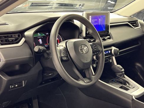 Used 2024 Toyota RAV4 XLE image 16