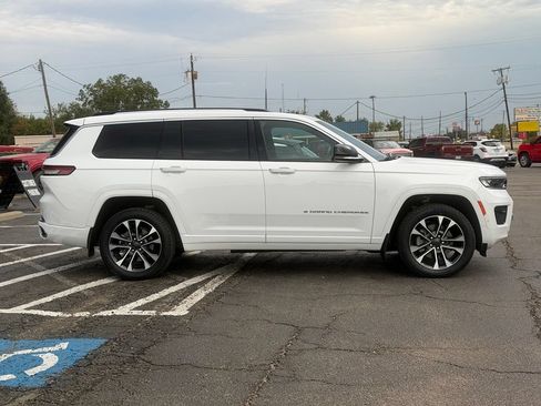 Used 2024 Jeep Grand Cherokee L Overland w/ Trailer Tow Package AWD/4WD image 4