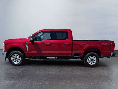 Used 2024 Ford F250 XLT w/ FX4 Off-Road Package AWD/4WD image 2