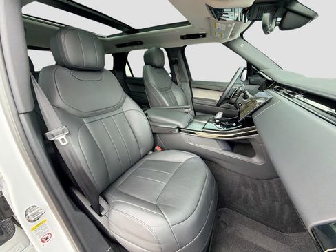 Used 2024 Land Rover Range Rover Sport Dynamic SE image 16