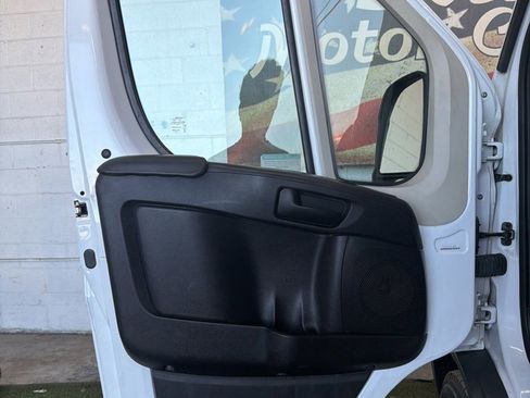 Used 2018 RAM ProMaster 2500 image 20