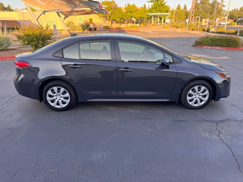 Used 2026 Toyota Corolla LE FWD image 7
