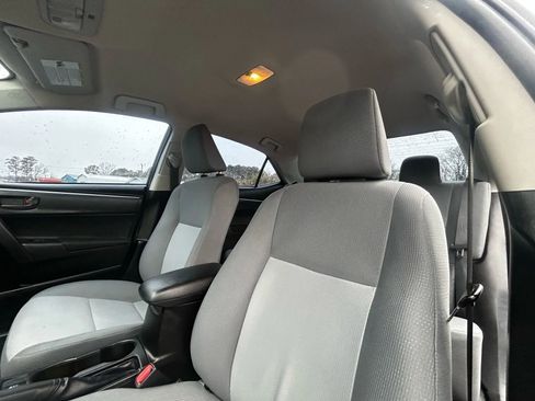 Used 2015 Toyota Corolla L image 25