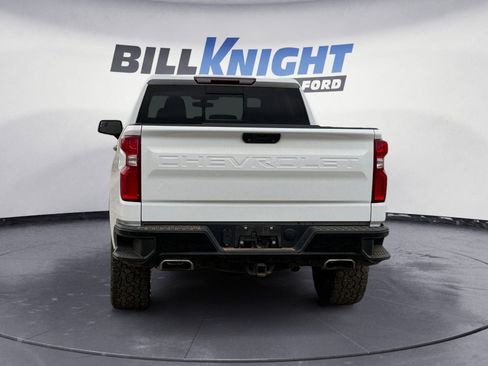 Used 2021 Chevrolet Silverado 1500 LT Trail Boss w/ Convenience Package II AWD/4WD image 4