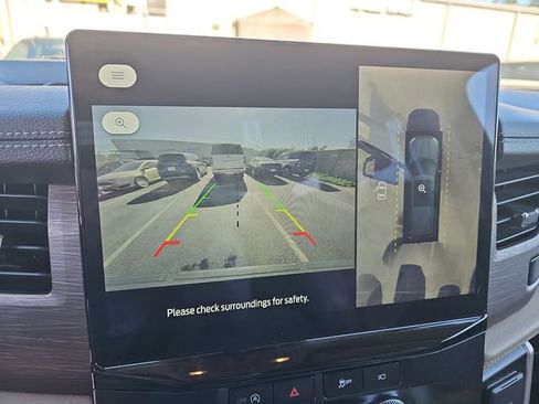 Used 2024 Ford Expedition Max Limited image 19