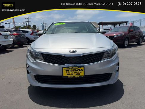 Used 2018 Kia Optima LX FWD image 2