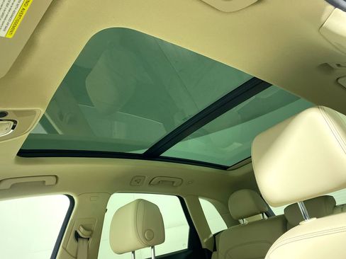 Used 2021 Audi Q5 Premium Plus w/ Premium Plus Package image 18