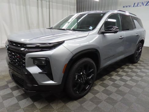 Used 2024 Chevrolet Traverse RS w/ LPO, Floor Liner Package image 6