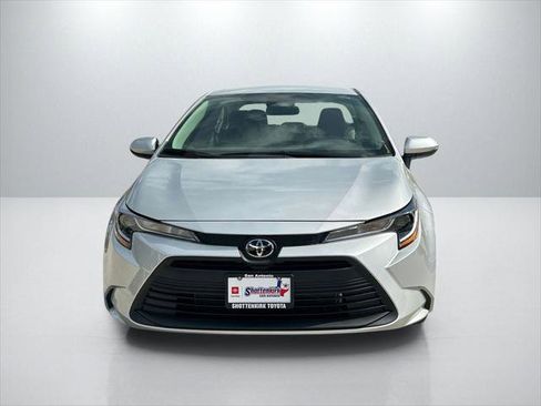 Certified 2026 Toyota Corolla LE FWD image 2
