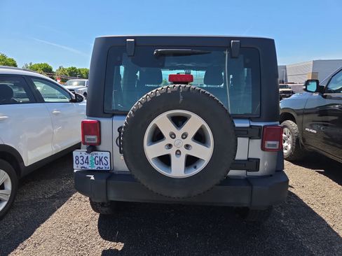 Used 2014 Jeep Wrangler Sport w/ Quick Order Package 23S AWD/4WD image 4