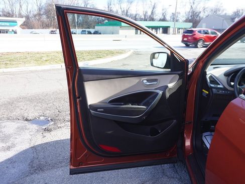 Used 2018 Hyundai Santa Fe Sport image 19