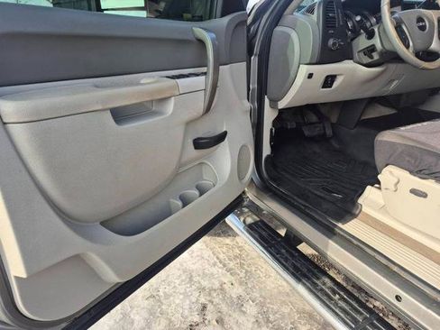 Used 2013 GMC Sierra 2500 SLE w/ SLE Preferred Package image 12