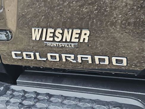 Certified 2024 Chevrolet Colorado LT w/ LT Convenience Package II image 27