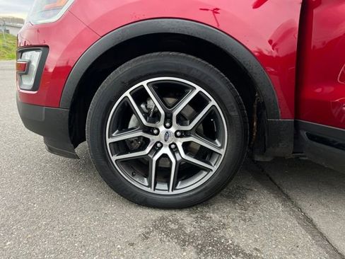 Used 2017 Ford Explorer Sport w/ Equipment Group 401A image 32