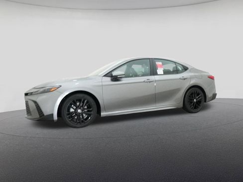 New 2026 Toyota Camry SE image 18
