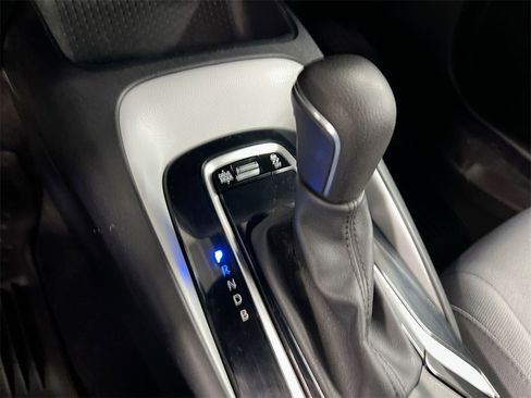 Used 2023 Toyota Corolla SE w/ Carpet Mat Package (TMS) image 17