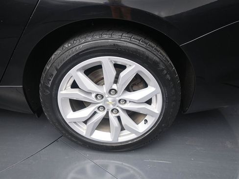 Used 2019 Chevrolet Impala LT w/ LT Convenience Package FWD image 18