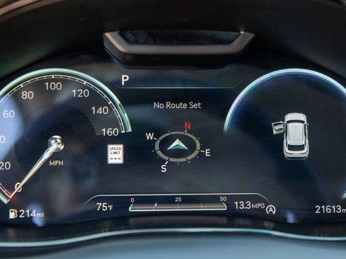 Used 2024 Genesis GV70 3.5T Sport w/ Sport Prestige Package image 17