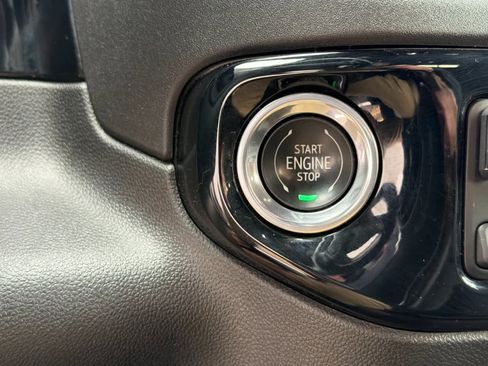 Used 2023 Chevrolet Silverado 1500 LT w/ Z71 Off-Road Package image 21