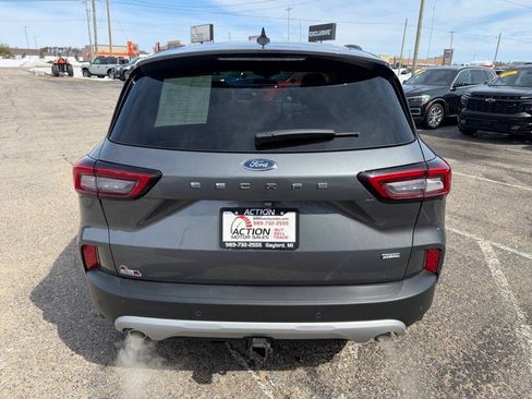 Used 2024 Ford Escape SE w/ Class II Trailer Tow Package FWD image 4