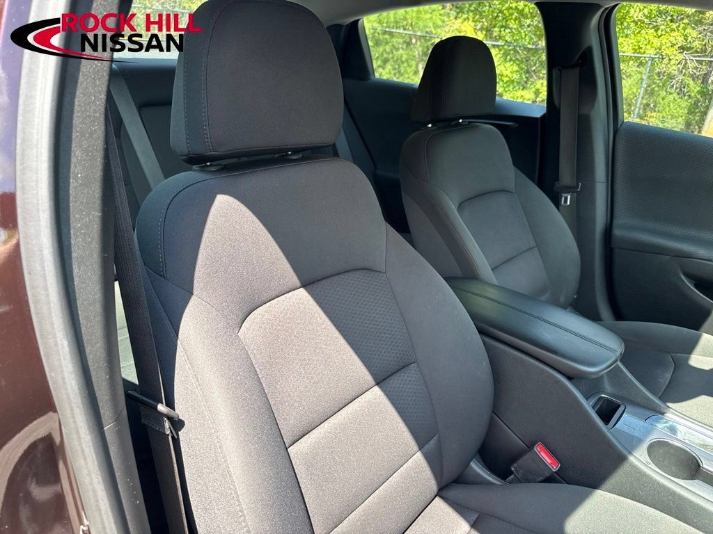 Used 2020 Chevrolet Malibu LT FWD image 33