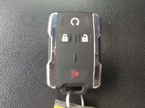 Used 2016 GMC Sierra 1500 Denali w/ Enhanced Driver Alert Package image 28