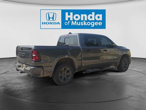 Used 2025 RAM 1500 Big Horn AWD/4WD image 5