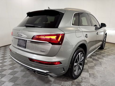 Used 2023 Audi Q5 2.0T Premium w/ Convenience Package image 7