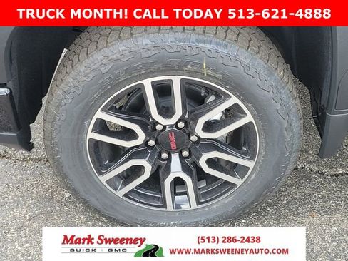 New 2026 GMC Sierra 1500 AT4 w/ AT4 Premium Package image 5