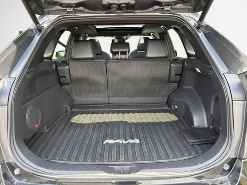 Used 2023 Toyota RAV4 XSE AWD/4WD image 24