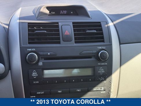 Used 2013 Toyota Corolla L image 27