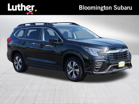 Used 2025 Subaru Ascent Premium AWD/4WD image 1