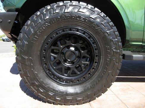 Used 2023 Ford Bronco Outer Banks image 8