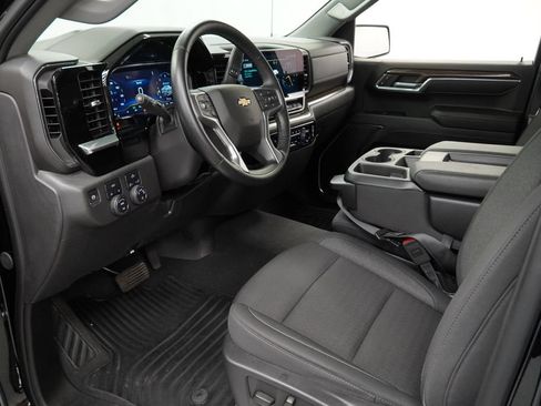 Used 2024 Chevrolet Silverado 1500 LT AWD/4WD image 11