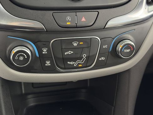 Certified 2024 Chevrolet Equinox LS w/ LS Convenience Package image 21