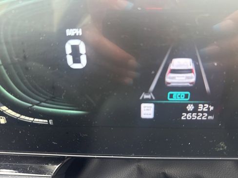 Used 2023 Kia Niro EX Touring image 14