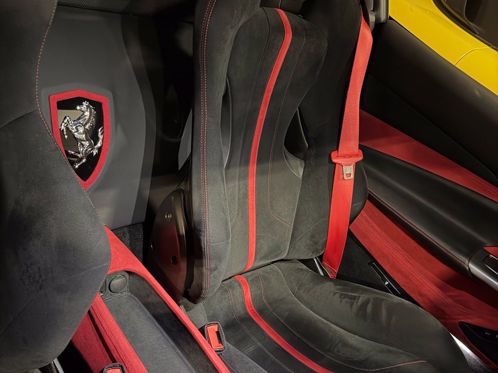 Used 2020 Ferrari F8 Tributo RWD image 27