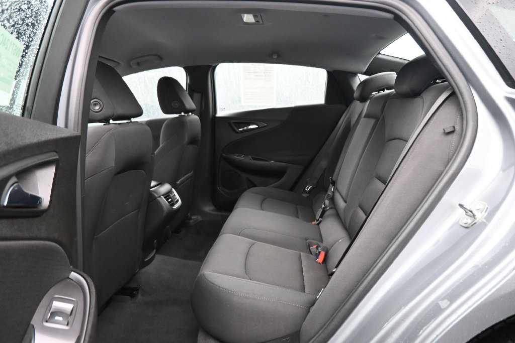 Used 2023 Chevrolet Malibu LT FWD image 13
