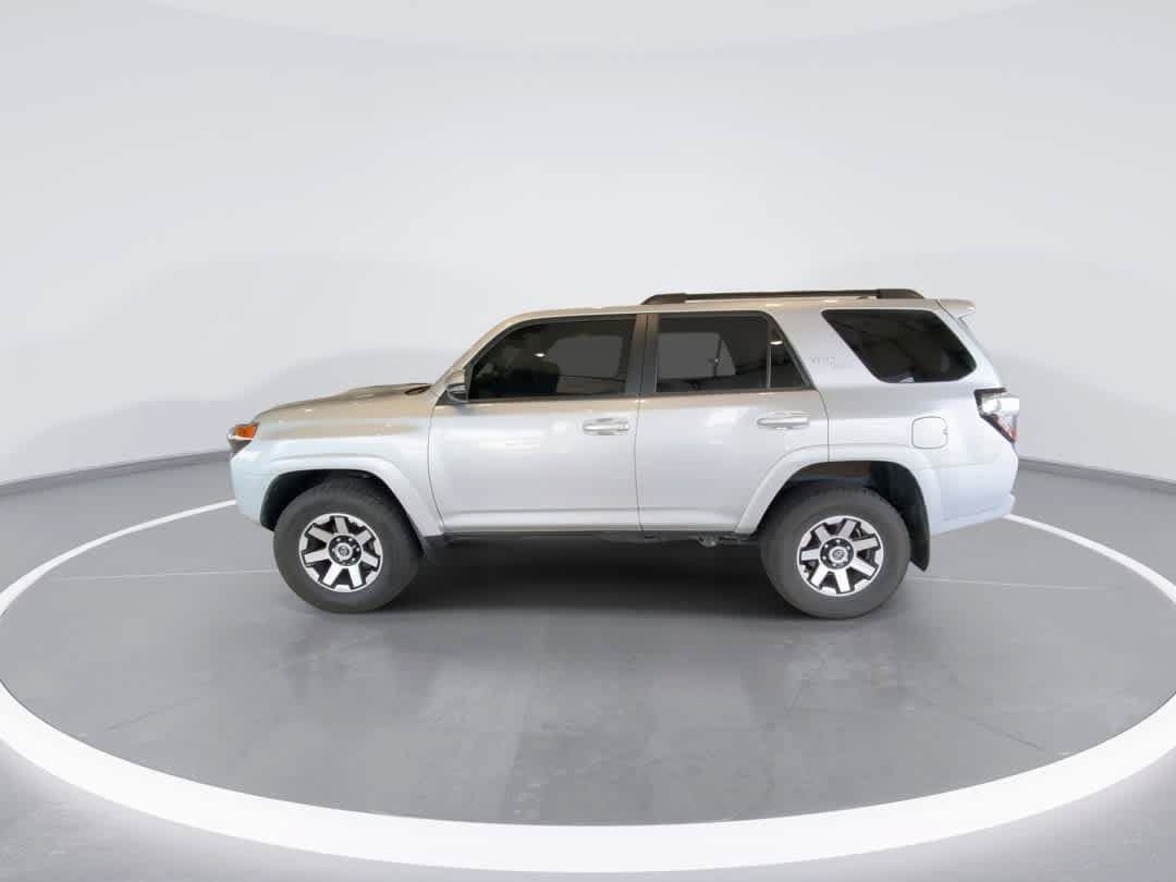Used 2021 Toyota 4Runner TRD Off-Road Premium AWD/4WD image 5