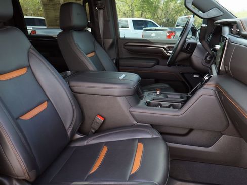 Certified 2024 GMC Sierra 2500 AT4 w/ AT4 Premium Plus Package image 30